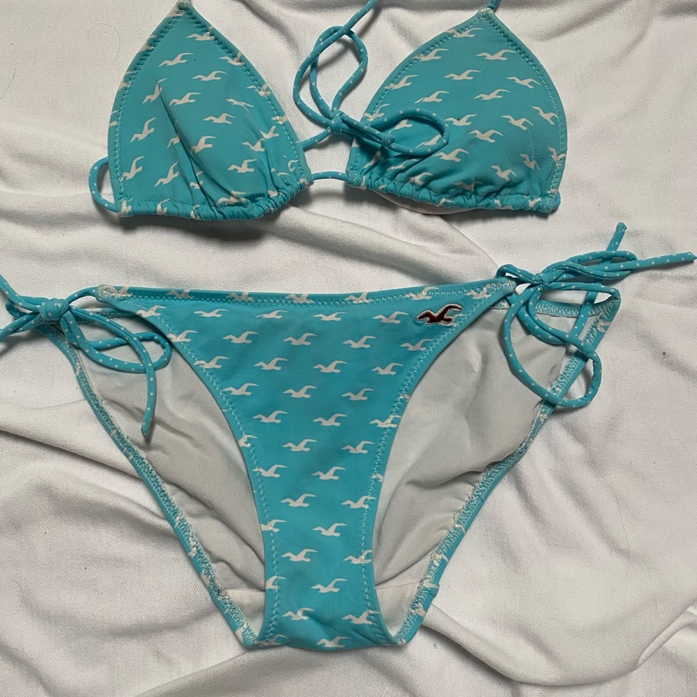 2000s Hollister tie bikini size small